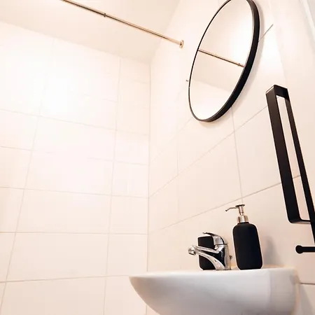 1 Bedroom - Zentral - Business - Wifi - Kueche - Netflix - Parkhaus