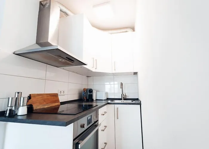1 Bedroom - Zentral - Business - Wifi - Kueche - Netflix - Parkhaus